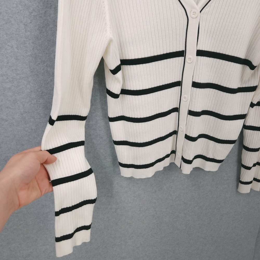 T Tahari Knit V Neck Cardigan White Black Stripe Sweater Button Front Womens M - Picture 4 of 6